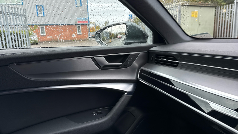 Audi A6 40 TDI S Line 4dr S Tronic Diesel Saloon